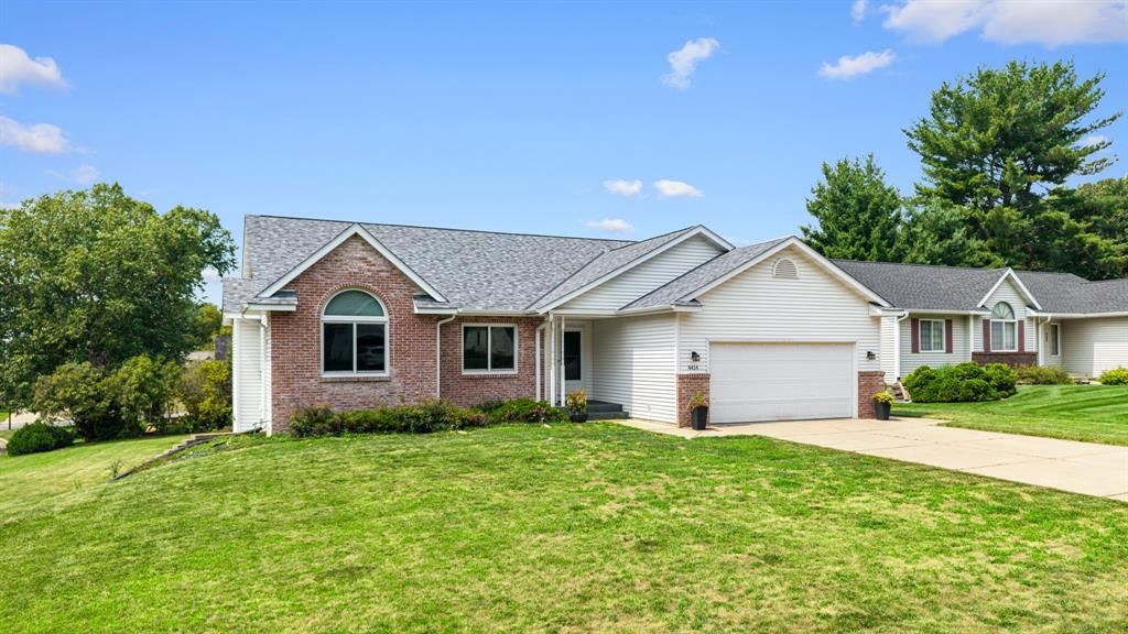 4414 Crest Court, Eau Claire, WI 54701