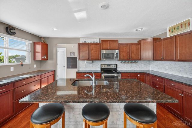 8837 Bluejay View Drive, Whitewater Twp, OH 45002