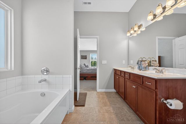 8837 Bluejay View Drive, Whitewater Twp, OH 45002