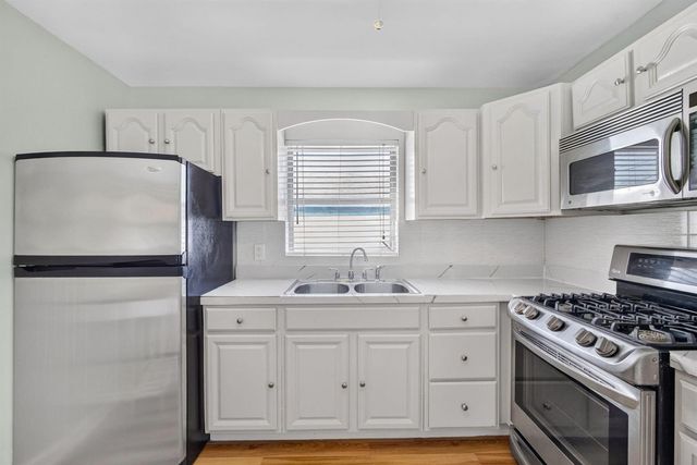 1547 W 10TH Street, Riviera Beach, FL 33404