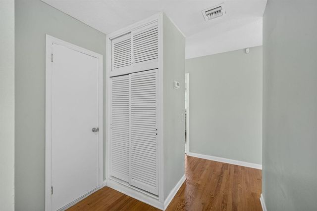 1547 W 10TH Street, Riviera Beach, FL 33404