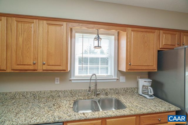 623 BULL RUN, Staunton, VA 24401