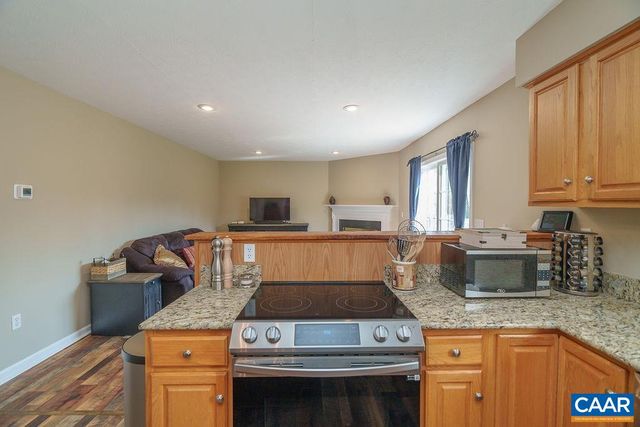 623 BULL RUN, Staunton, VA 24401