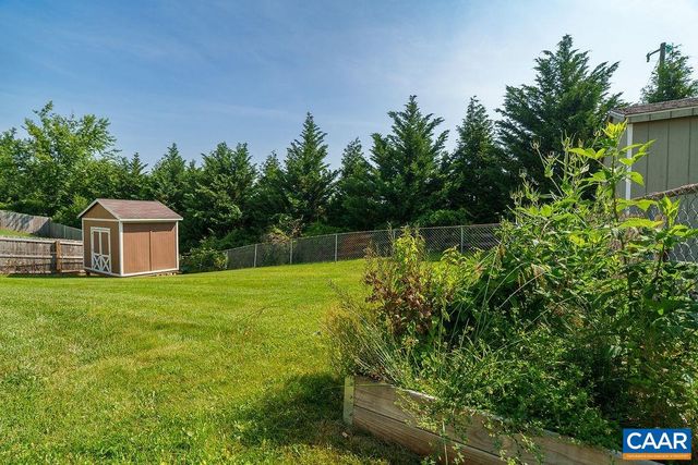 623 BULL RUN, Staunton, VA 24401