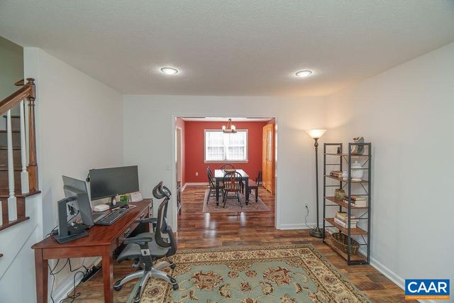 623 BULL RUN, Staunton, VA 24401
