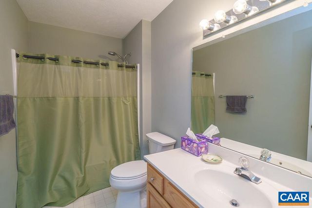 623 BULL RUN, Staunton, VA 24401