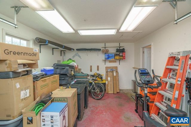 623 BULL RUN, Staunton, VA 24401