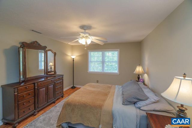 623 BULL RUN, Staunton, VA 24401