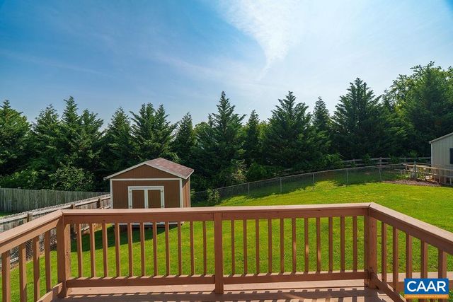623 BULL RUN, Staunton, VA 24401