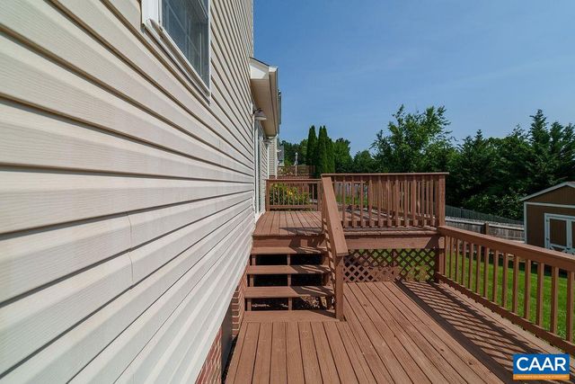 623 BULL RUN, Staunton, VA 24401