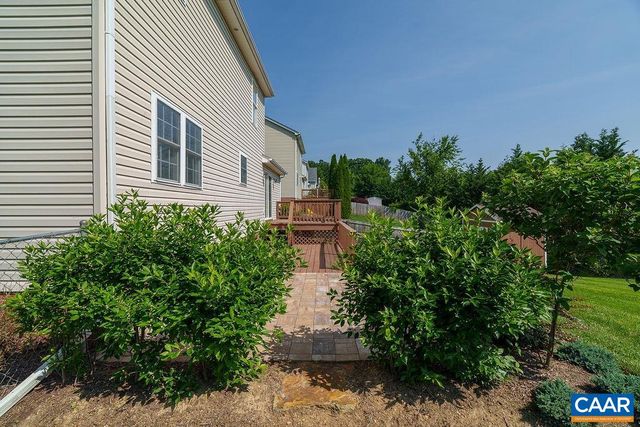 623 BULL RUN, Staunton, VA 24401