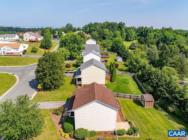 623 BULL RUN, Staunton, VA 24401
