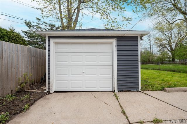 49 Fairfield Avenue, Tonawanda, NY 14223