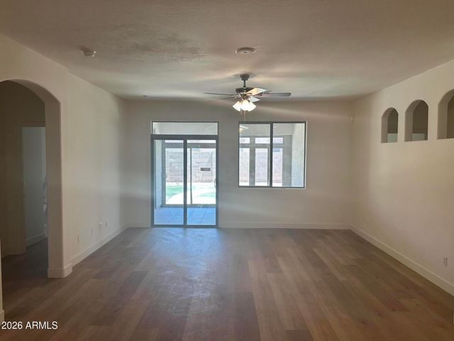 6858 W ST CHARLES Avenue, Laveen, AZ 85339