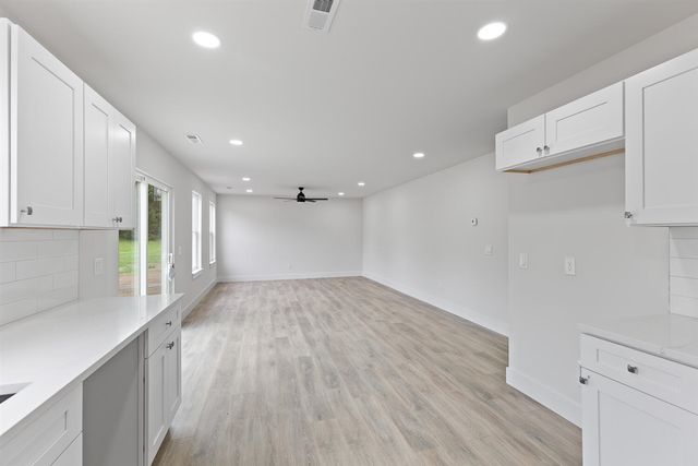 2515 Clinton Way, Jackson, MI 49201