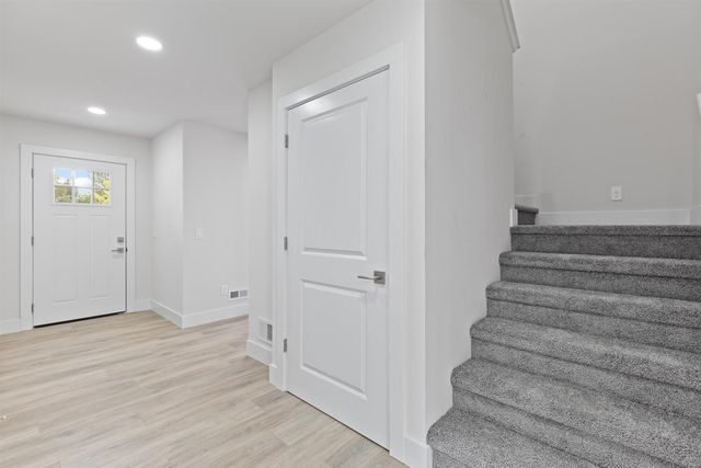 2515 Clinton Way, Jackson, MI 49201