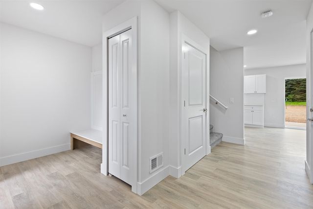 2515 Clinton Way, Jackson, MI 49201