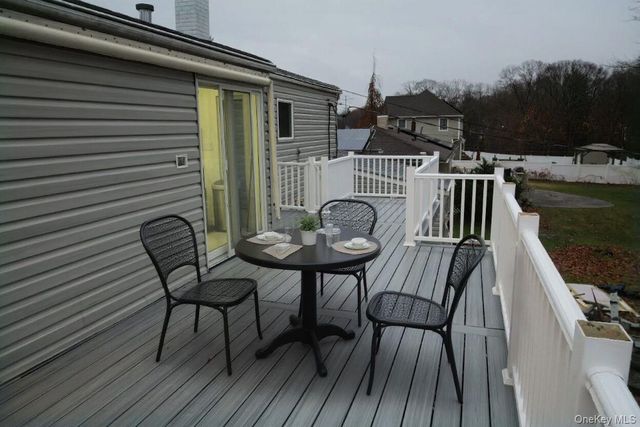 27 Heron Lane, Commack, NY 11725