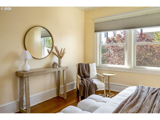 1517 Se SALMON St, Portland, OR 97214