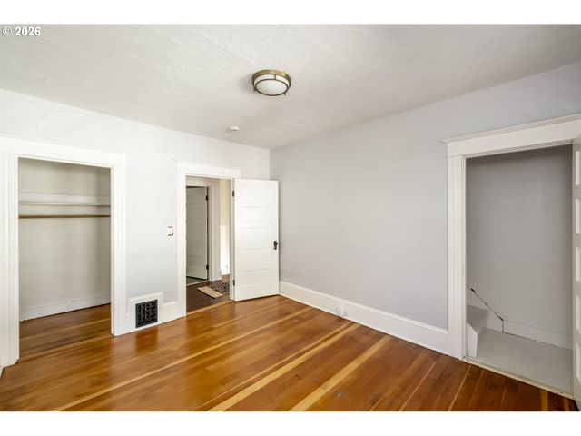 1517 Se SALMON St, Portland, OR 97214
