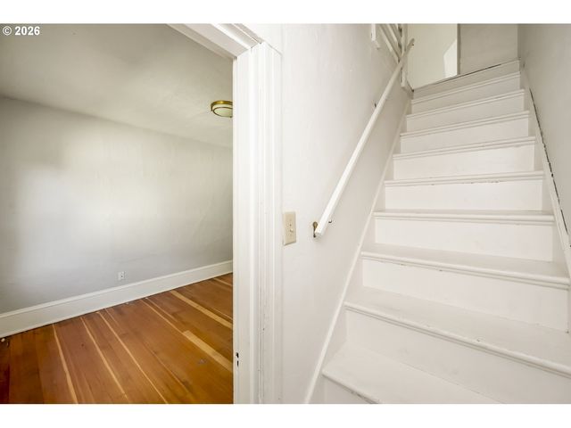 1517 Se SALMON St, Portland, OR 97214