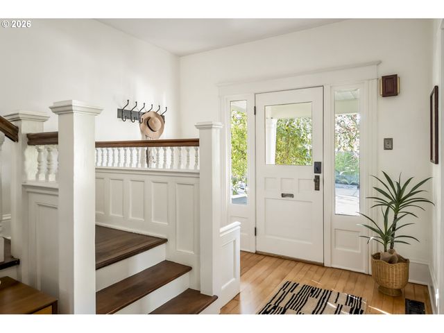 1517 Se SALMON St, Portland, OR 97214