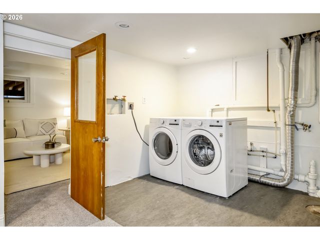 1517 Se SALMON St, Portland, OR 97214