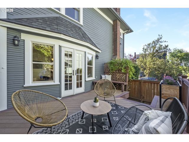 1517 Se SALMON St, Portland, OR 97214