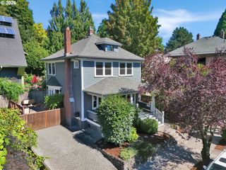 1517 Se SALMON St, Portland, OR 97214
