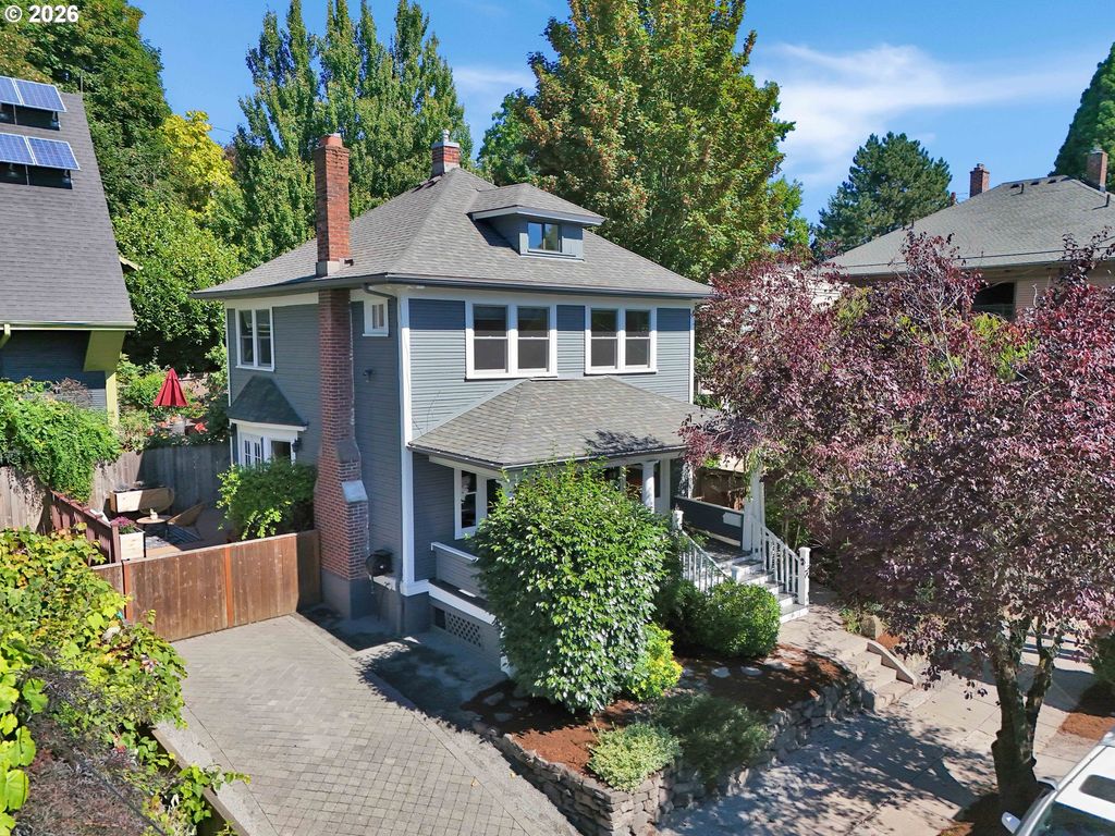 1517 Se SALMON St, Portland, OR 97214