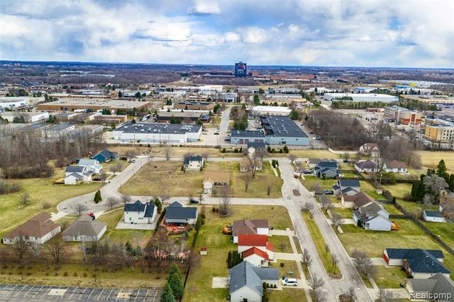 590 Jared Drive, Pontiac, MI 48342