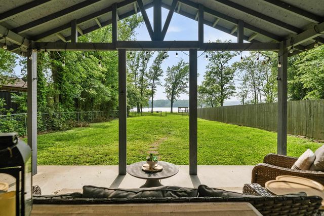 190 Riverview Way, Hot Springs, AR 71901