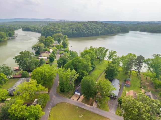 190 Riverview Way, Hot Springs, AR 71901