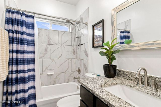 7250 Aretha Way, Las Cruces, NM 88012