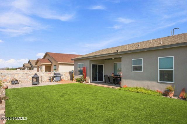 7250 Aretha Way, Las Cruces, NM 88012