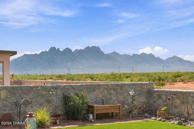 7250 Aretha Way, Las Cruces, NM 88012
