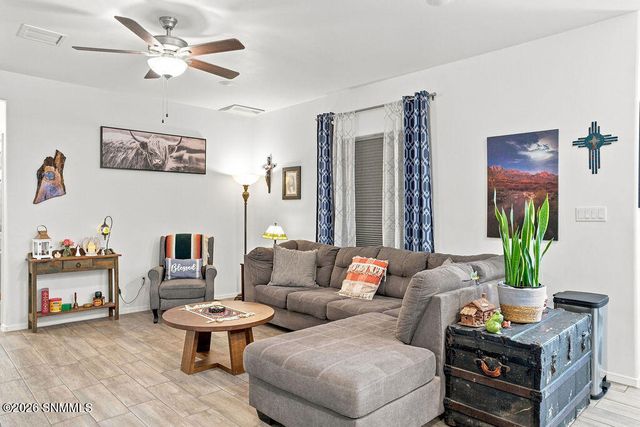 7250 Aretha Way, Las Cruces, NM 88012