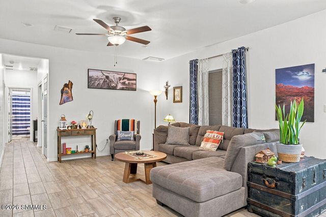 7250 Aretha Way, Las Cruces, NM 88012