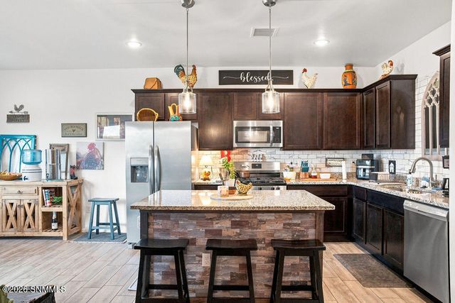 7250 Aretha Way, Las Cruces, NM 88012