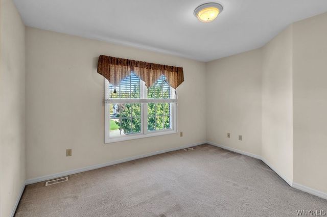 9651 Deerview Lane, Clarence, NY 14032
