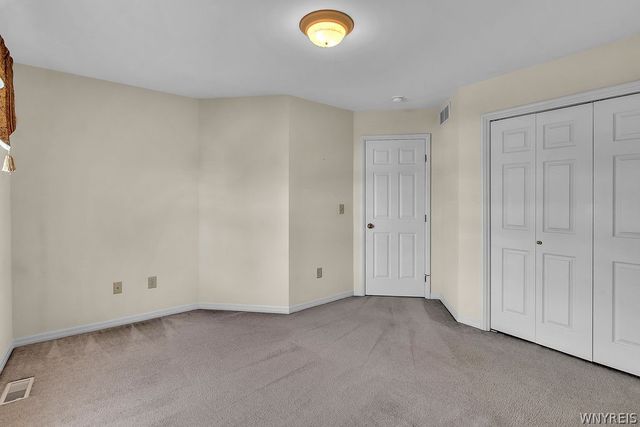 9651 Deerview Lane, Clarence, NY 14032