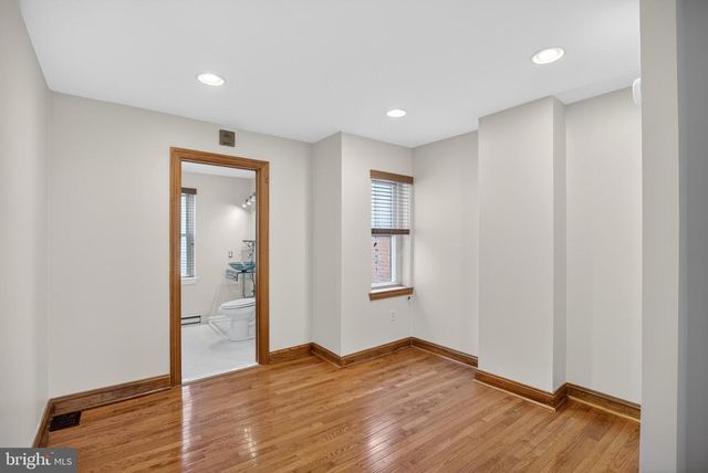 928 ANNIN ST, Philadelphia, PA 19147