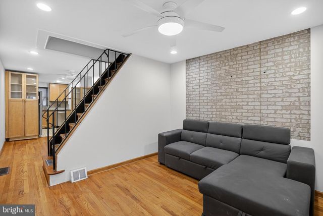 928 ANNIN ST, Philadelphia, PA 19147