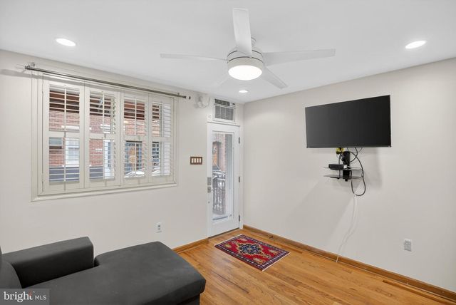 928 ANNIN ST, Philadelphia, PA 19147