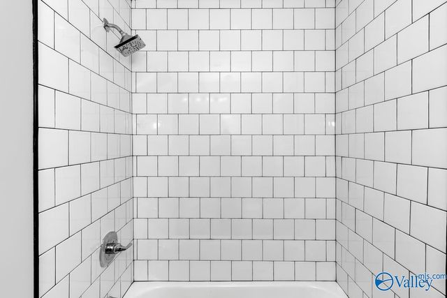 908 Fairway Drive NW, Huntsville, AL 35816