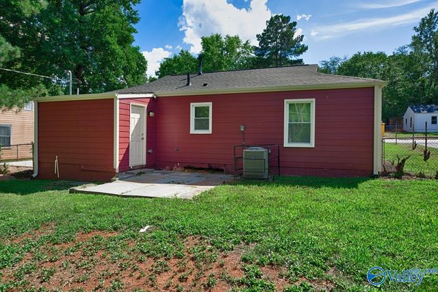 908 Fairway Drive NW, Huntsville, AL 35816