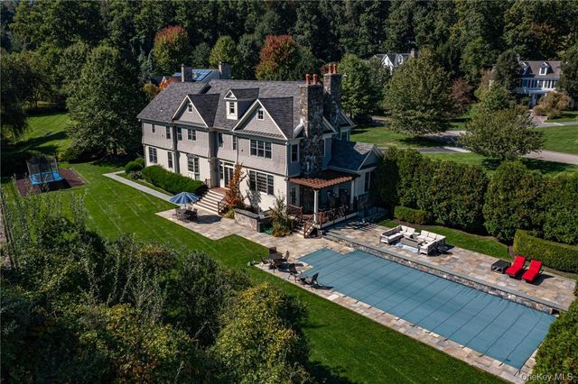 16 Austin Place, Briarcliff Manor, NY 10510