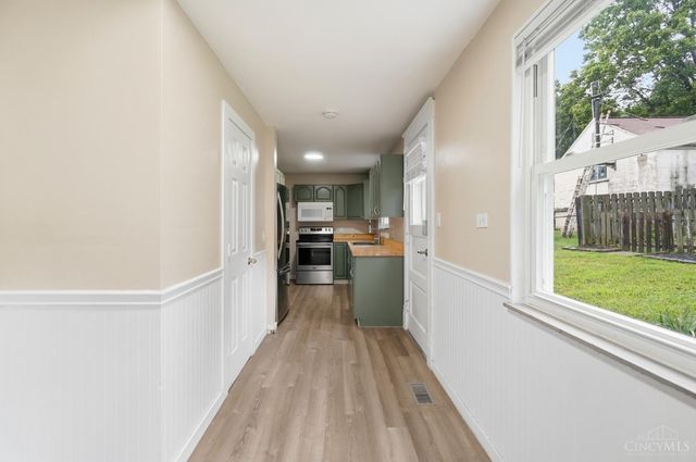 6184 Hillside Avenue, Cincinnati, OH 45233