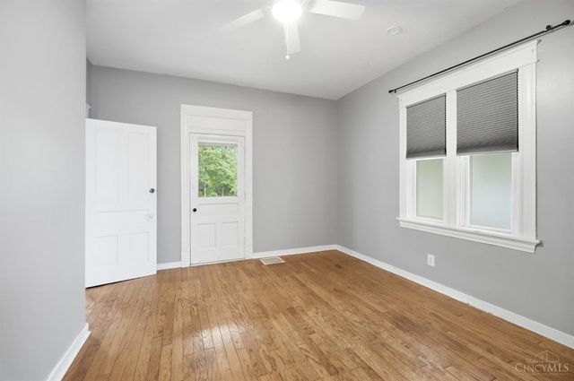 6184 Hillside Avenue, Cincinnati, OH 45233