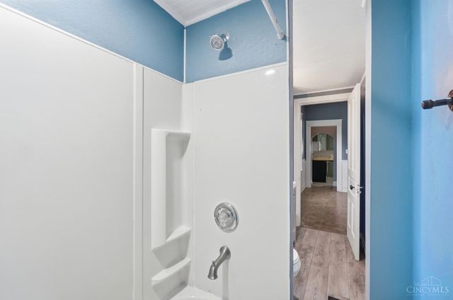 6184 Hillside Avenue, Cincinnati, OH 45233